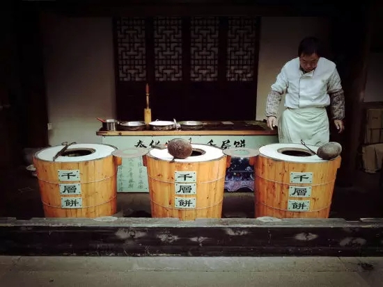 對餐飲一竅不通的他竟把餐館做出了名氣！