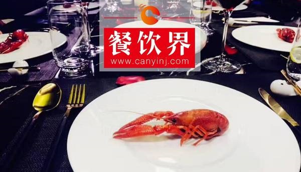 千億市場(chǎng)份額，十萬餐飲人分食，小龍蝦市場(chǎng)是一道送命題？