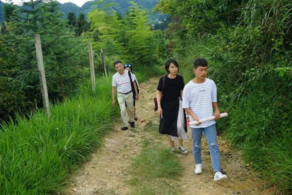 29年教學(xué)，9年公益，他以身作則，改變了無(wú)數(shù)山區(qū)孩子的人生|餐飲界